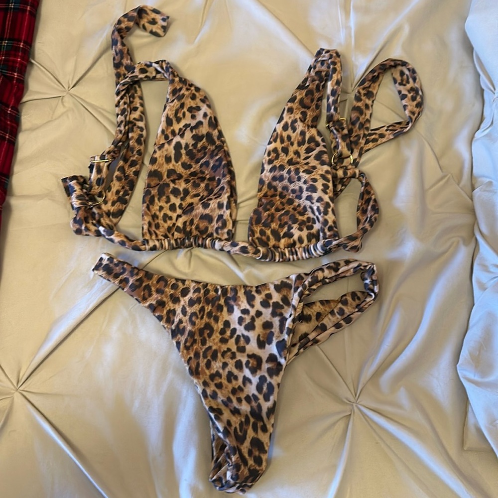 Bayu the Label Madura Top & Cici Bottom in Cheetah